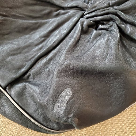 Black Lambskin Marc by Marc Jacobs Shoulder Bag - Picture 16 of 16